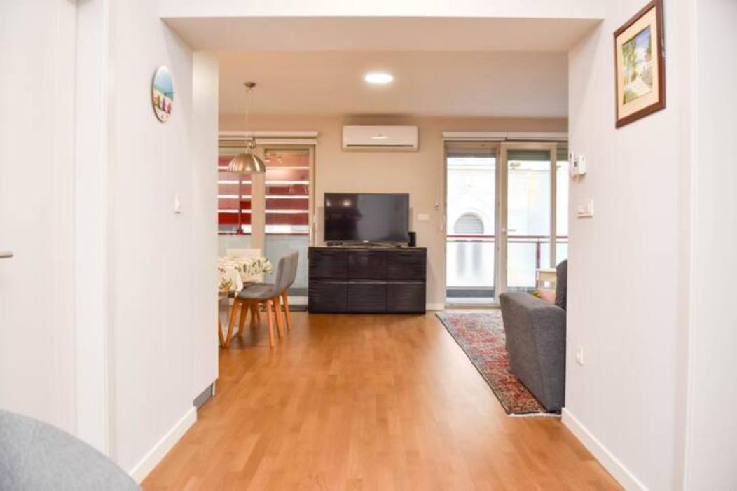 2Bdr Apt With Cathedral View - Excellent Location Apartment Sarajevo Exterior photo
